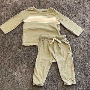 Old Navy kids Olive Baby Top and matching pants
